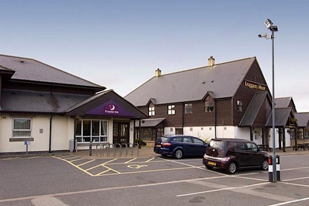 Premier Inn Хейл Екстериор снимка